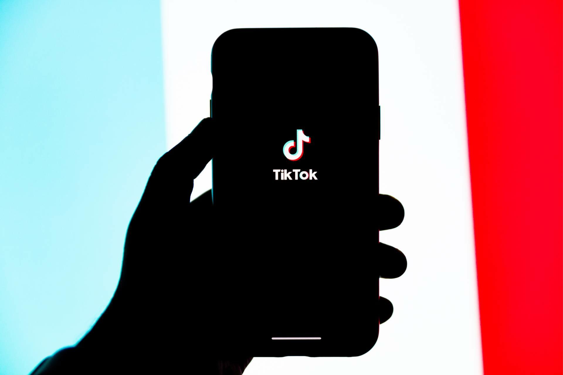 【臺灣調查網】全球民調/英國 真的怕了!英人長期對中存戒心 連TikTok都被阻進口 260 New Project - 2023-07-20T160912.643