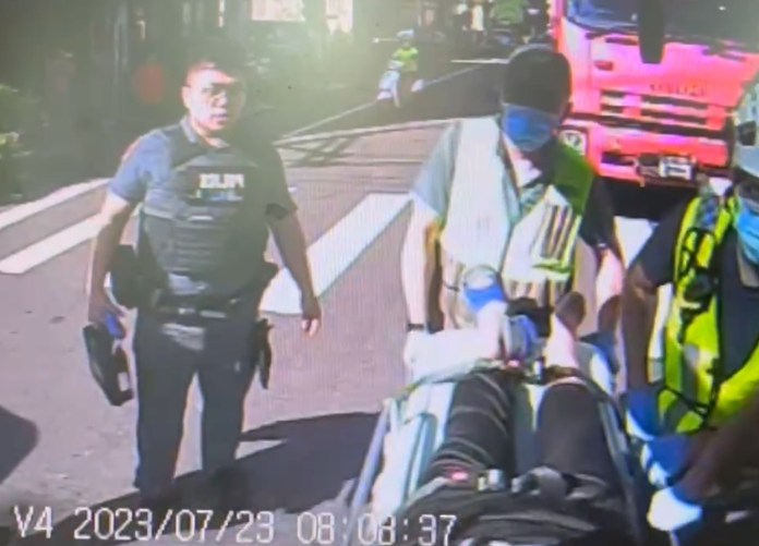 (自撞電線桿救援片)磨到爆胎!駕車自撞電桿 腳續踩油門右前輪磨到爆胎 76 | 社會 社會 記者爆料網