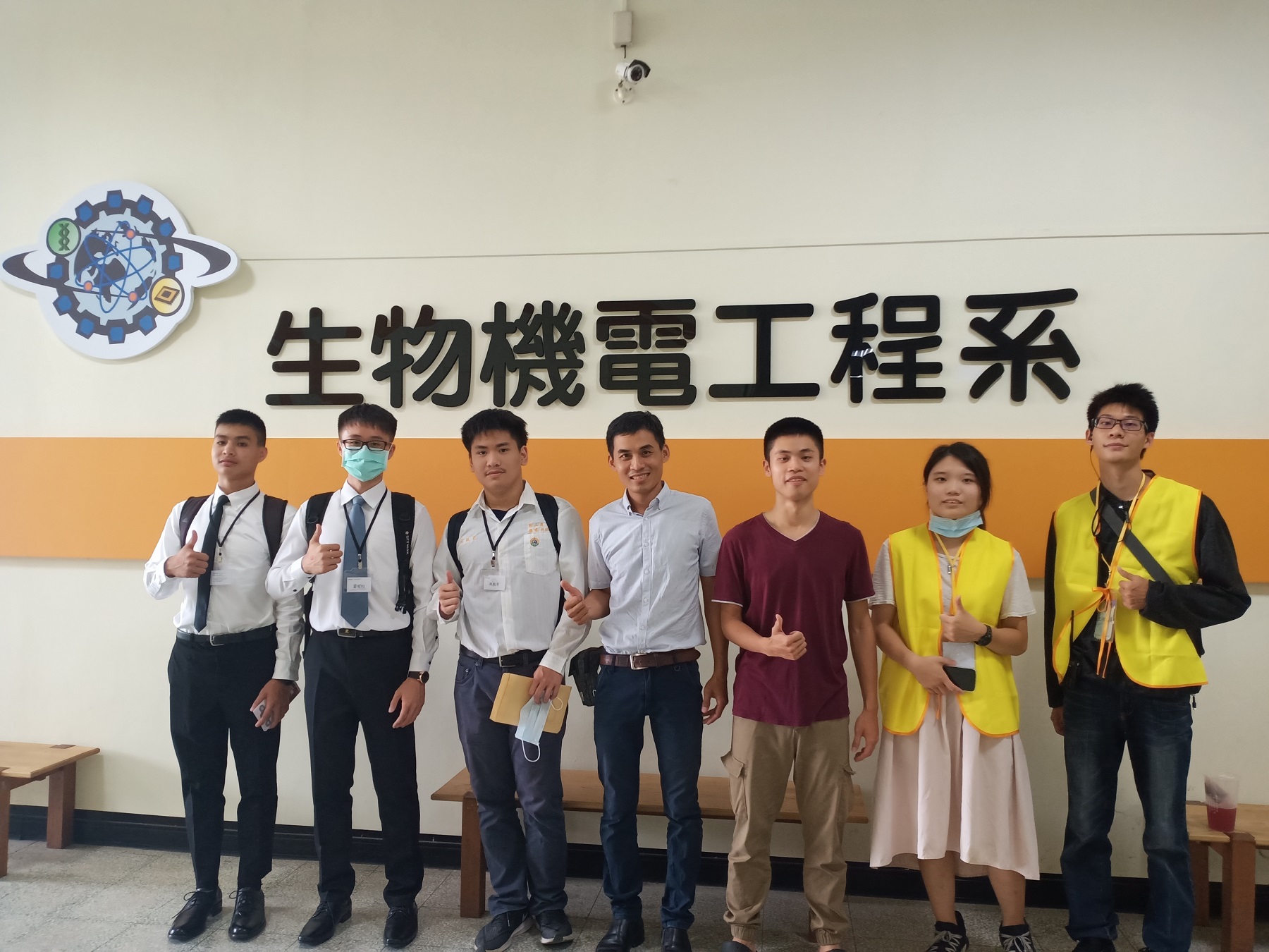 教育家人物典範 從實作引發學生興趣─朱峻民成為技職生的領航員 教育家人物典範 從實作引發學生興趣─朱峻民成為技職生的領航員