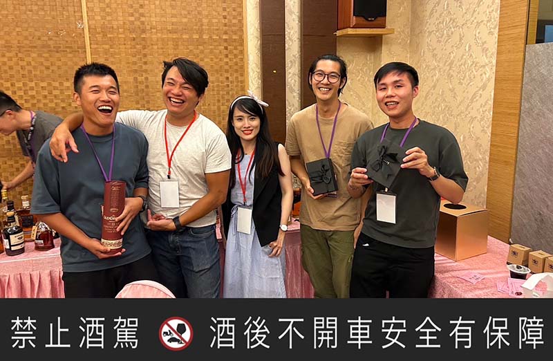 M8喝酒老實說與禾大洋酒Sandy首次舉辦屏東一支會。圖/禾大洋行提供
