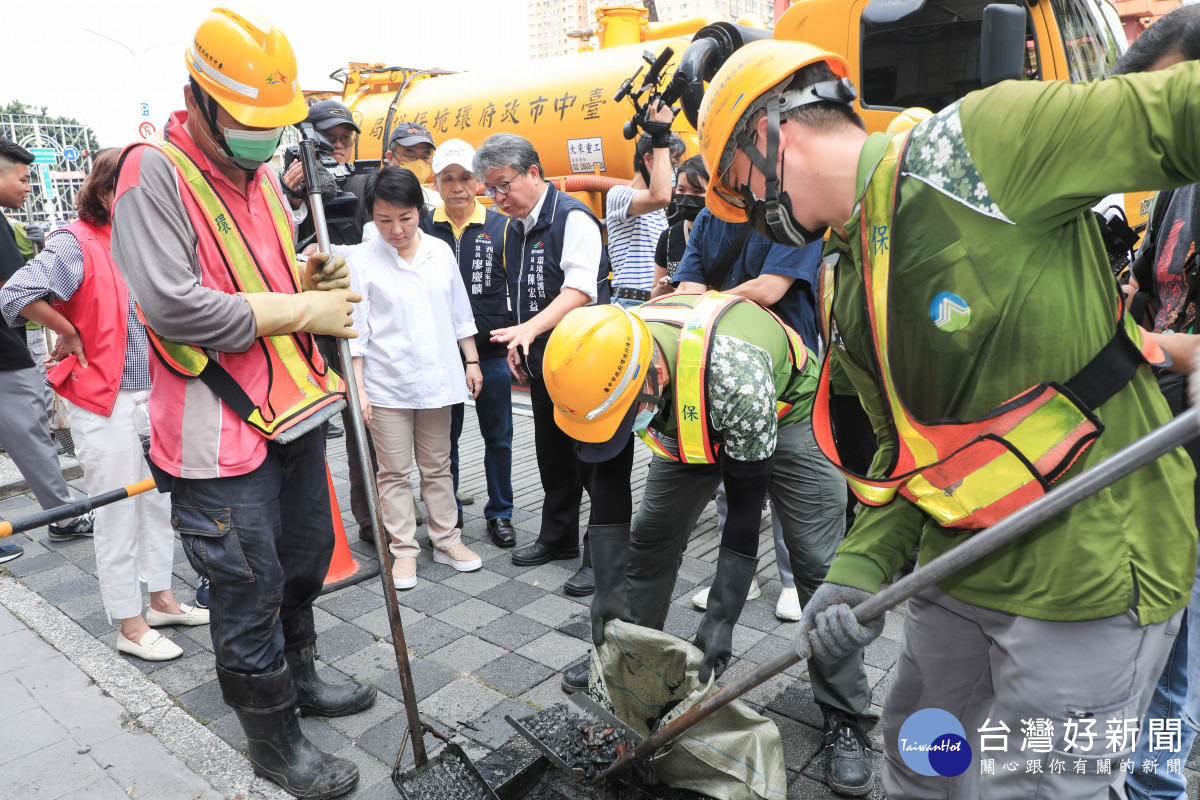 杜蘇芮颱風來襲盧市長視察側溝清淤