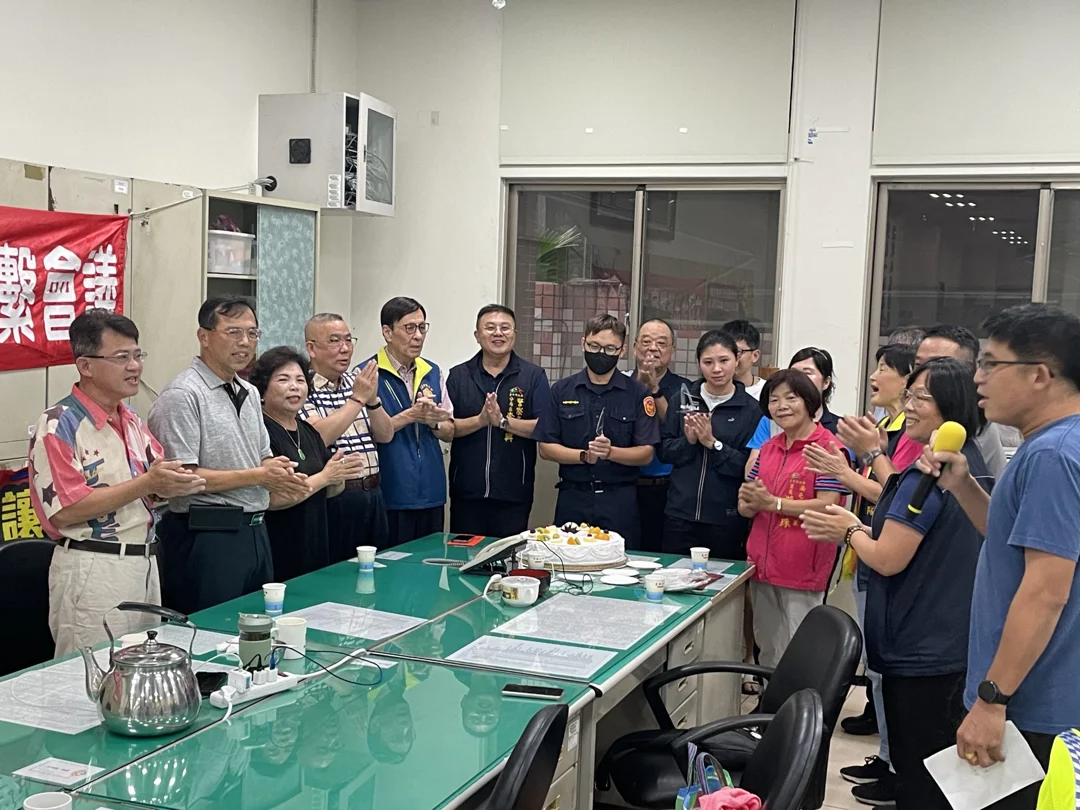 志工聯繫會議畫下圓滿句點。(圖/記者謝榮浤翻攝)