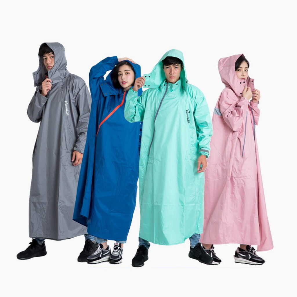 【OutPerform】去去雨水走雙拉鍊前開式風雨衣,優惠價800元。