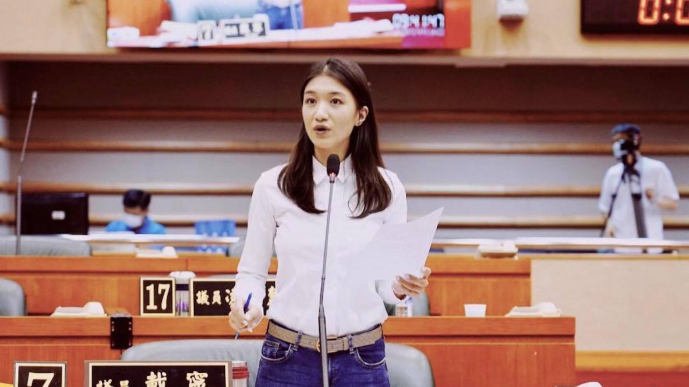 戴寧詐領助理費逾518萬元,嘉義地院據26日判10年6個月徒刑、褫奪公權5年,她說,一定上訴。翻攝戴寧臉書