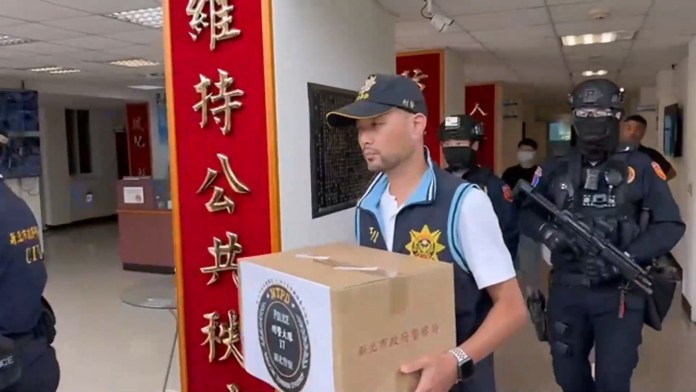 霹靂小組荷槍實彈押解!新北警銷燬43公斤、市價8500萬毒品 54 814 2 | 社會 社會 記者爆料網