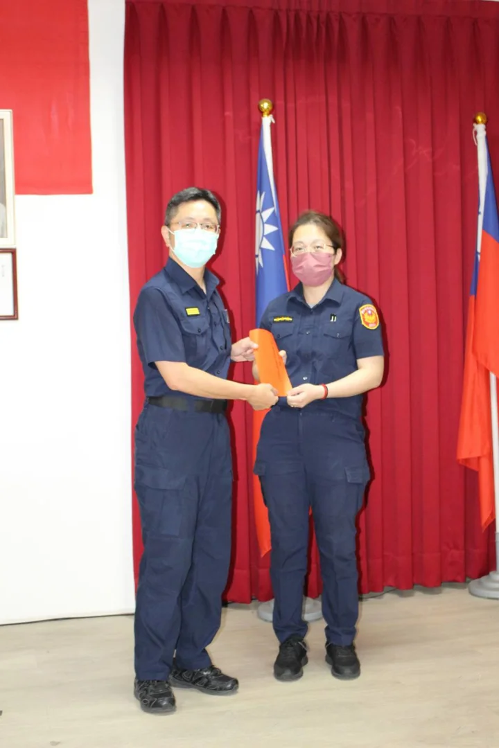 績優員警內新派出所警員凃佳伶。(記者謝榮浤翻攝)