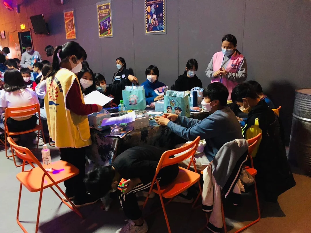 少輔會志工隊活動剪影。(圖/記者謝榮浤翻攝)