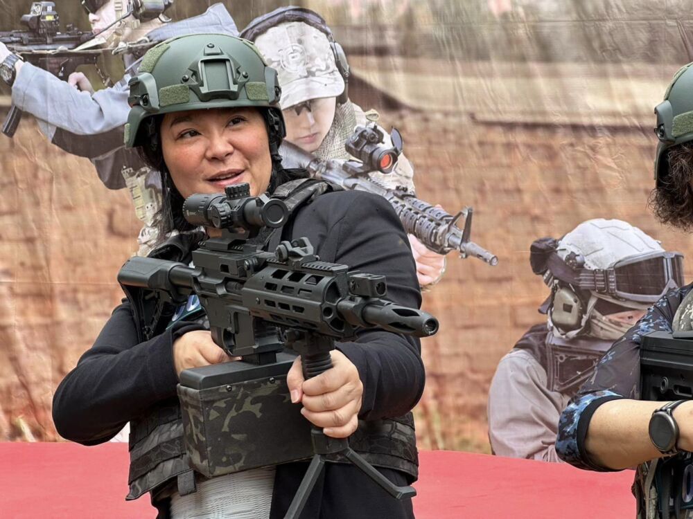 陳玉珍稱8成議長對郭台銘「寄予厚望」 侯辦嗆「珍亂」讓人看笑話 282 陳玉珍稱8成議長對郭台銘「寄予厚望」 侯辦嗆「珍亂」讓人看笑話 281