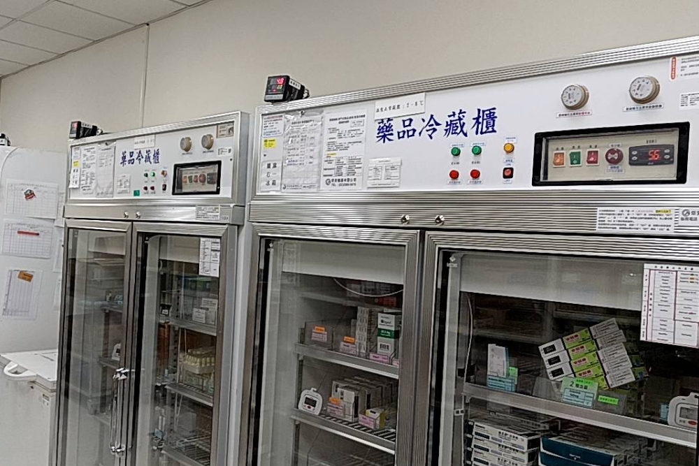 減輕醫療人員負擔 華辰保全智慧監控助疫苗保存 252 減輕醫療人員負擔 華辰保全智慧監控助疫苗保存