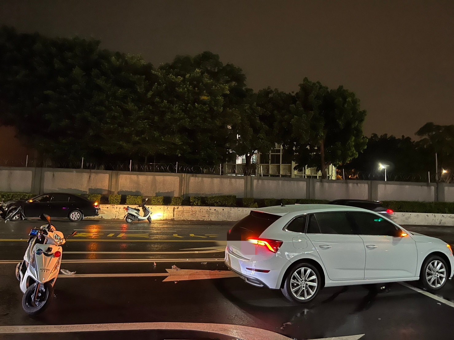 男子酒駕擦撞停等紅燈之轎車 警依規送辦並呼籲酒後勿開車