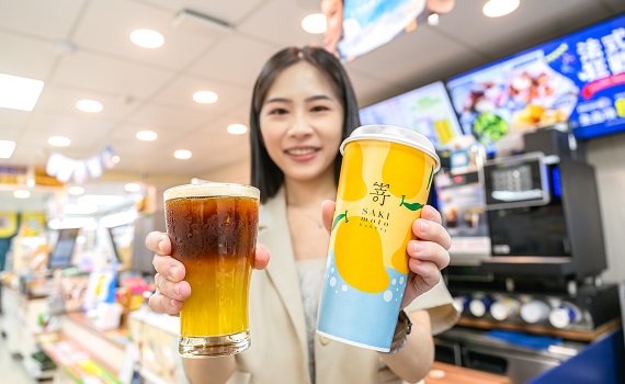 繽芒氣泡美式消暑登場!Let’s Café攜手SAKImoto開啟今夏暢涼宇宙