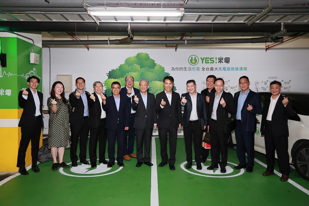 裕利醫藥推供應鏈溯源管理平台 星國充電聯盟組團訪裕電俥電 280 裕利醫藥推供應鏈溯源管理平台 星國充電聯盟組團訪裕電俥電 279
