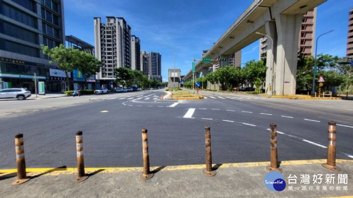 中壢高鐵南路與文德路口、高鐵南路與公園路口,新設3處偏心左轉車道讓交通更順暢。<br /><br />