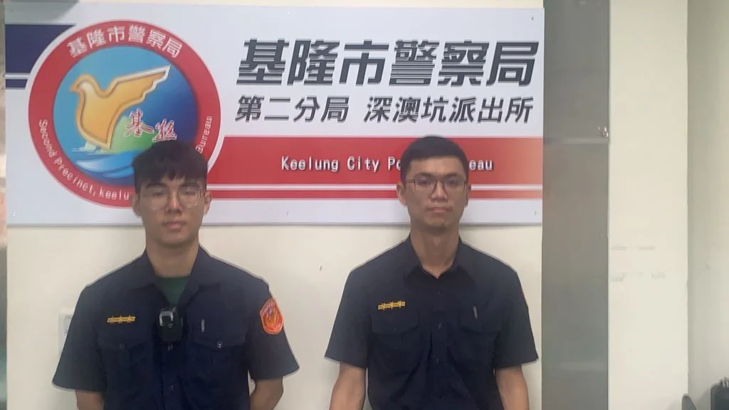 大貨車故障阻通行 | 基二警燈控助疏導