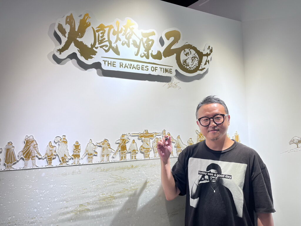 ▲火鳳店牆面簽名留念