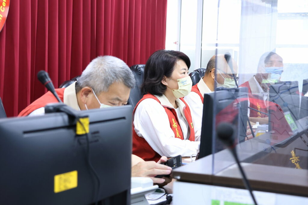 黃敏惠市長再次主持災害應變中心會議
