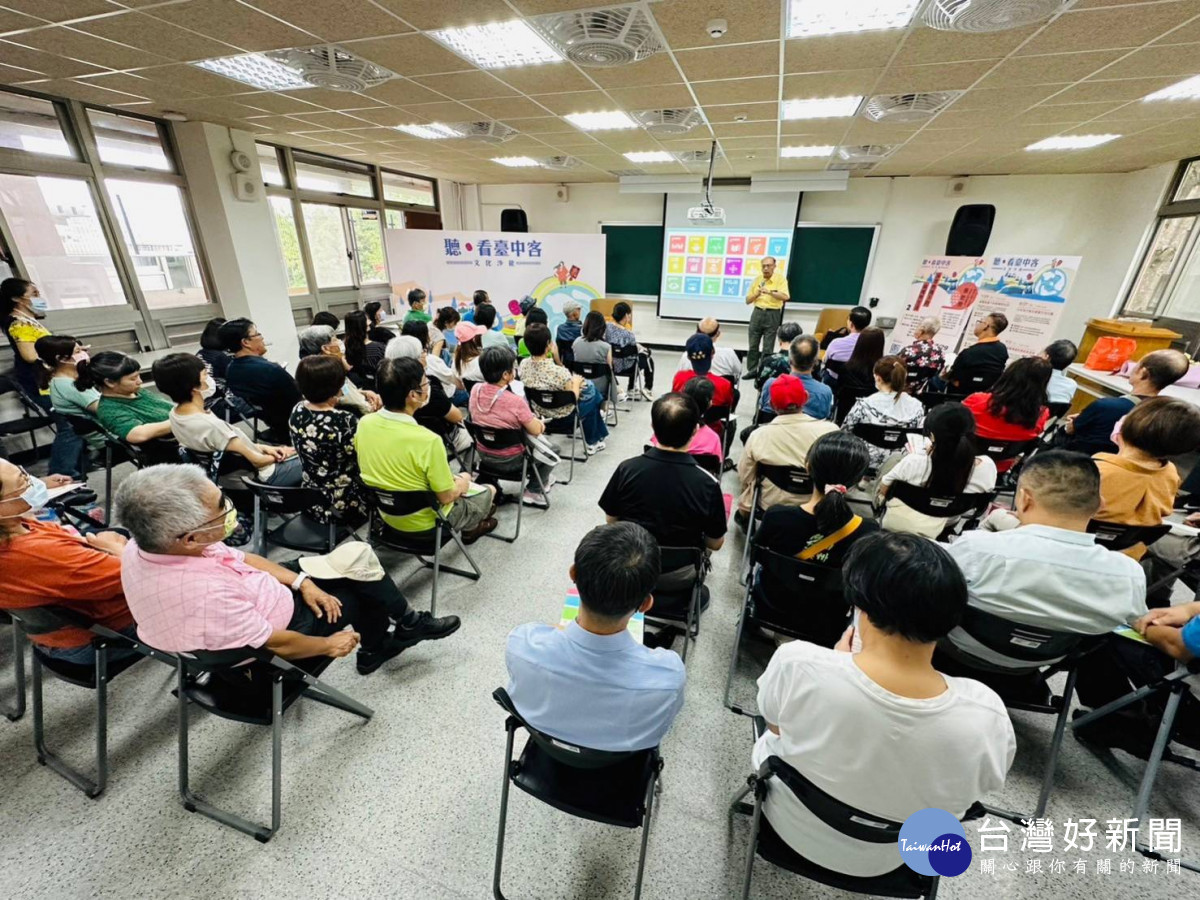 前副縣長張壯熙生「轉妹家」昔日同仁從市區包車前來東勢參與活動
