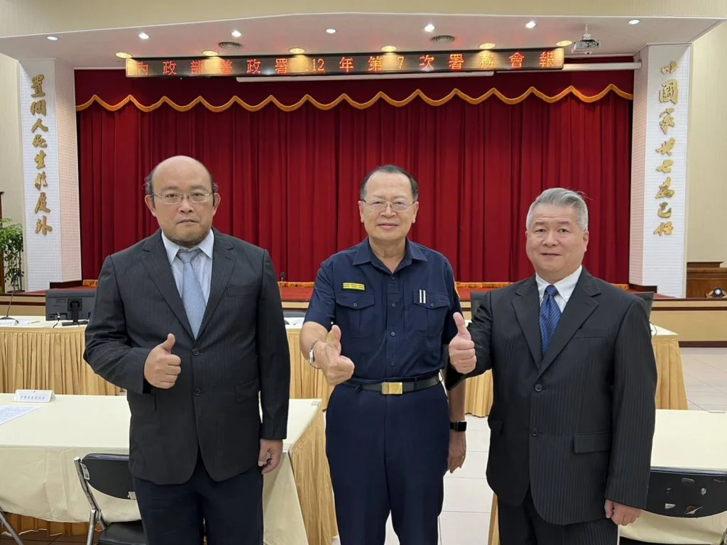 111年度少年保護工作績優獎項 | 基警二名員警獲獎