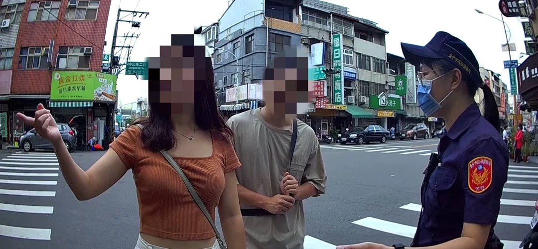 「瞌睡蟲驚醒」！兩名年輕人早晨爬起｜尋找失蹤愛車30分鐘後揭開真相