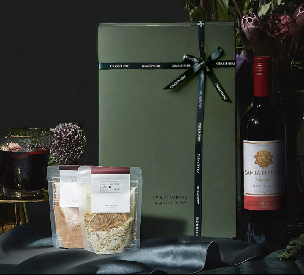 「香料熱紅酒禮盒」為最具人氣的商品組合,讓今年送禮別出新意。