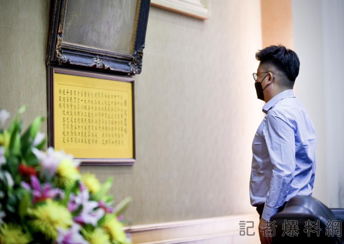挺郭到底!彰化縣議會議長謝典林臉書PO文宣布退出國民黨 51 364253255 822520495897033 3675067246175839465 n | 政治 政治 記者爆料網