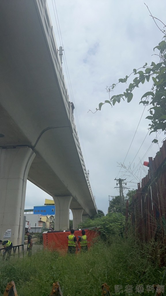 移工闖入月台攀爬隔音牆 翻入軌道遭列車輾斃 68 移工闖入月台攀爬隔音牆 翻入軌道遭列車輾斃