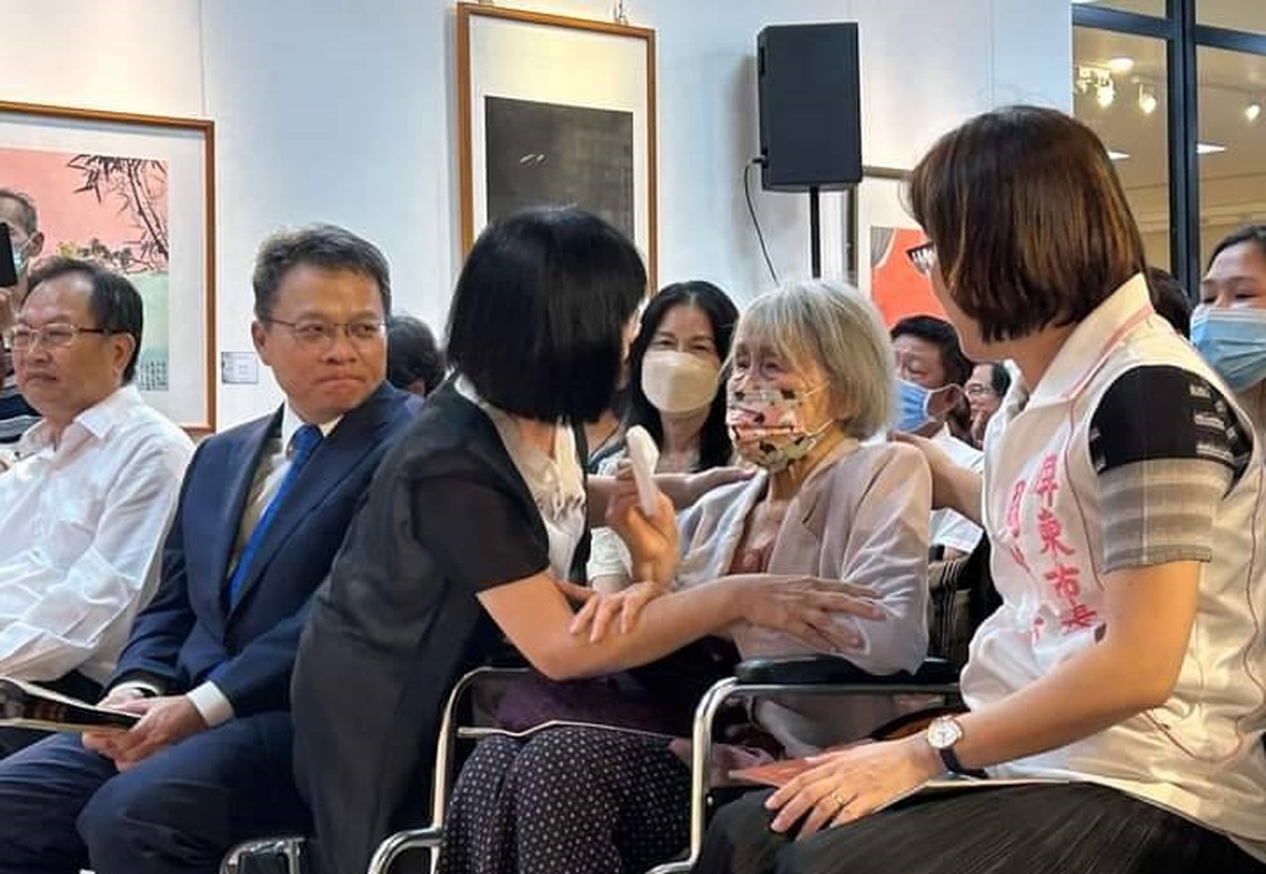 「支持台灣古典藝術基礎教育聯展第二個百幅作品巡迴展」 屏大藝文中心溫馨展出