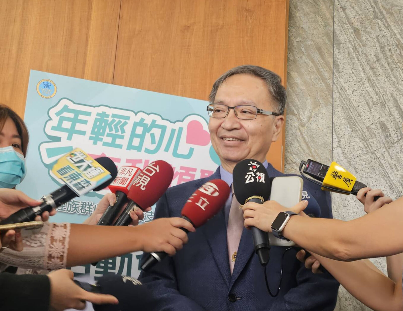 健保9月提擴大居家醫療 薛瑞元:開放嗎啡、抗生素到宅給藥 232 健保9月提擴大居家醫療 薛瑞元:開放嗎啡、抗生素到宅給藥 231