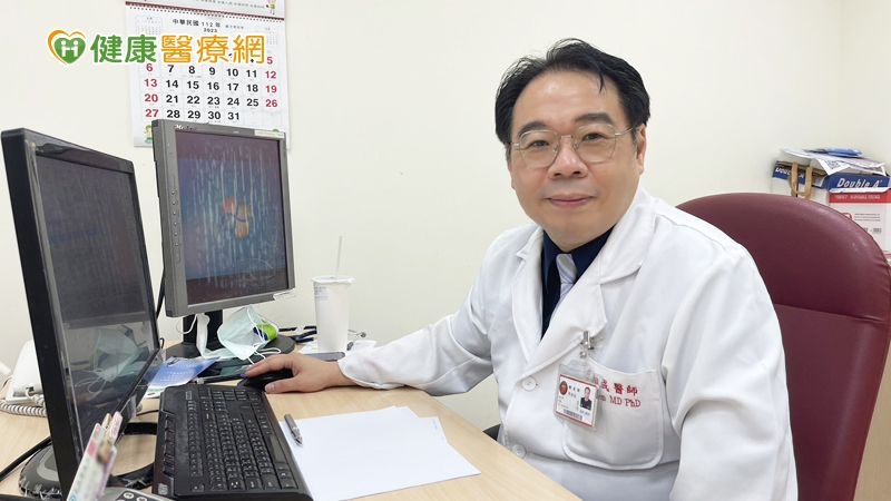 鋼琴家手指變形險失能 靠生物製劑重拾音樂人生