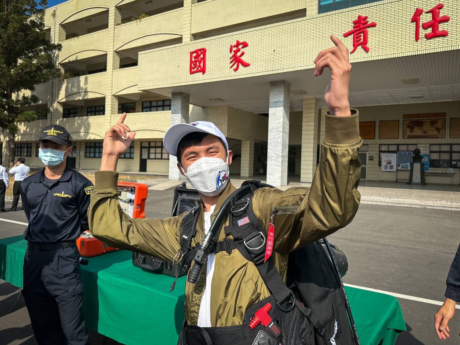 二信鄭善祐面對挑戰不怕苦選空軍官校立志當飛官