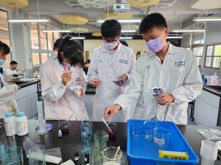 長安國中-長安國中科學實驗營 引領學生發現科學樂趣
