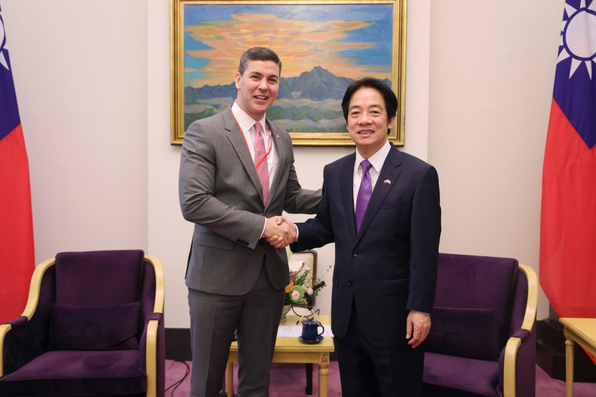 副總統賴清德 （右）與巴拉圭共和國新任總統當選人貝尼亞（左）（圖／資料照片，圖源：總統府Flickr）