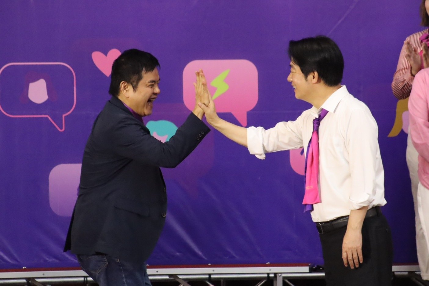 民進黨內持續勸進莊瑞雄選屏南立委，民進黨主席賴清德在中常會中還特別點名莊。翻攝莊瑞雄臉書