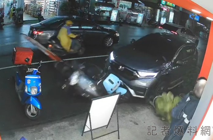 獨家|台中太平離譜酒駕! 男子酒醉上路逆向撞倒3機車辯"沒喝很多" 72 1690971898857 | 社會 社會 記者爆料網