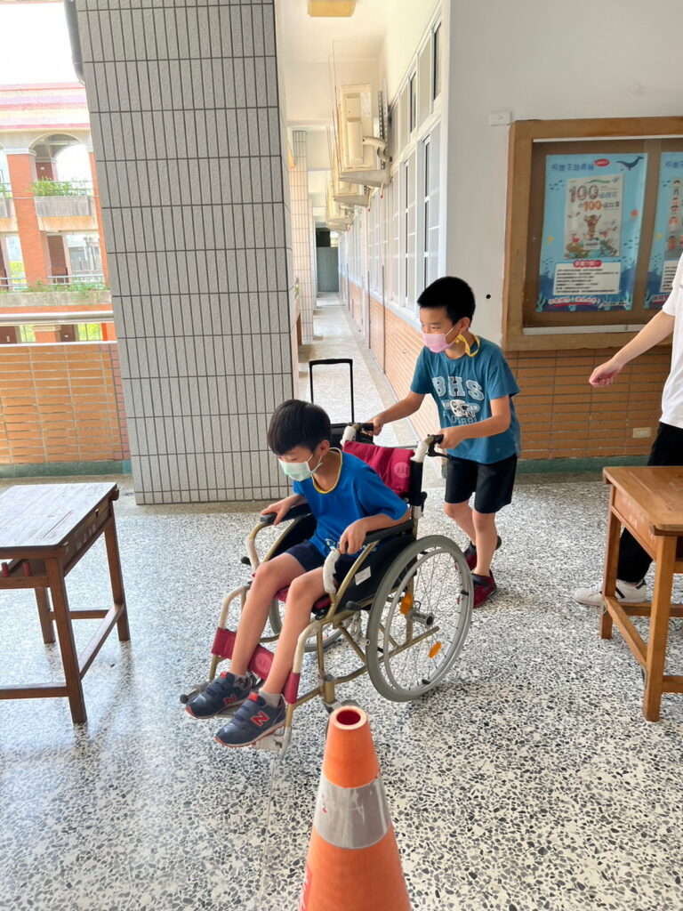 世賢國小宣導