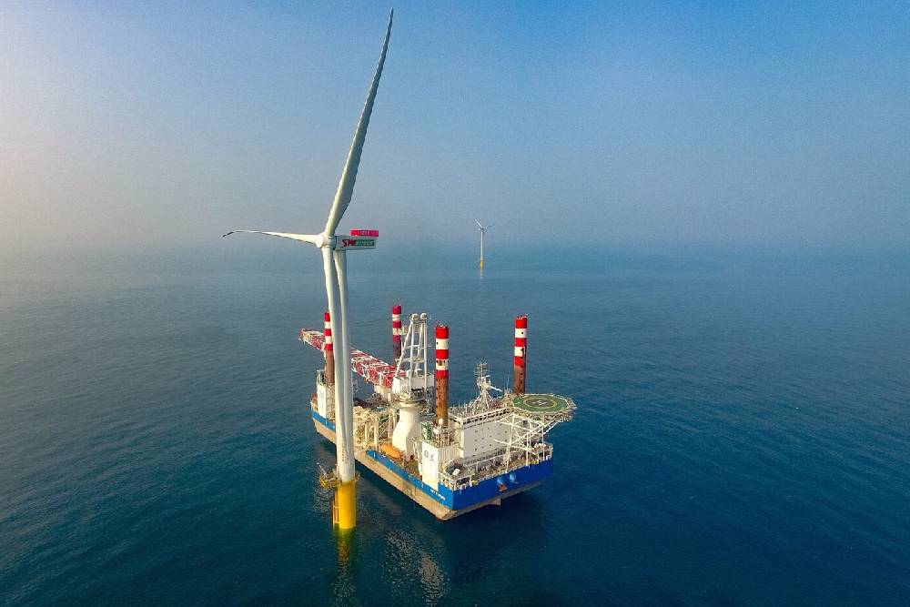 能源轉型牛步 台中:離岸風電環評初審過、校園種光電 260 能源轉型牛步 台中:離岸風電環評初審過、校園種光電 259