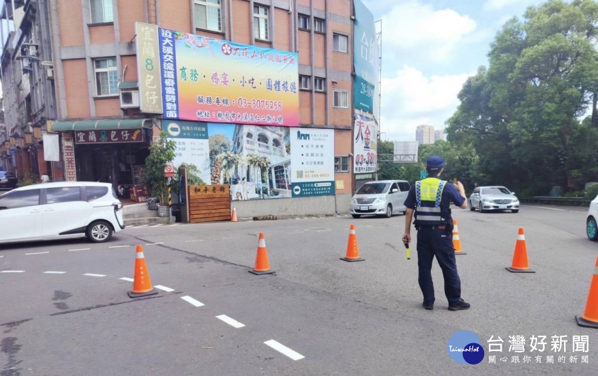 大溪普濟堂遶境，警方實施交通疏導措施。