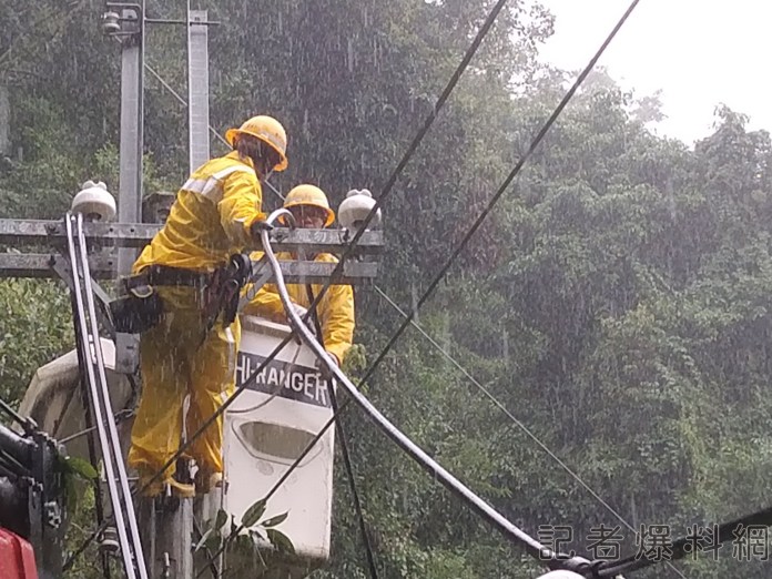 卡努颱風致災 梨山谷關地區千戶停電 58 卡努颱風致災 梨山谷關地區千戶停電