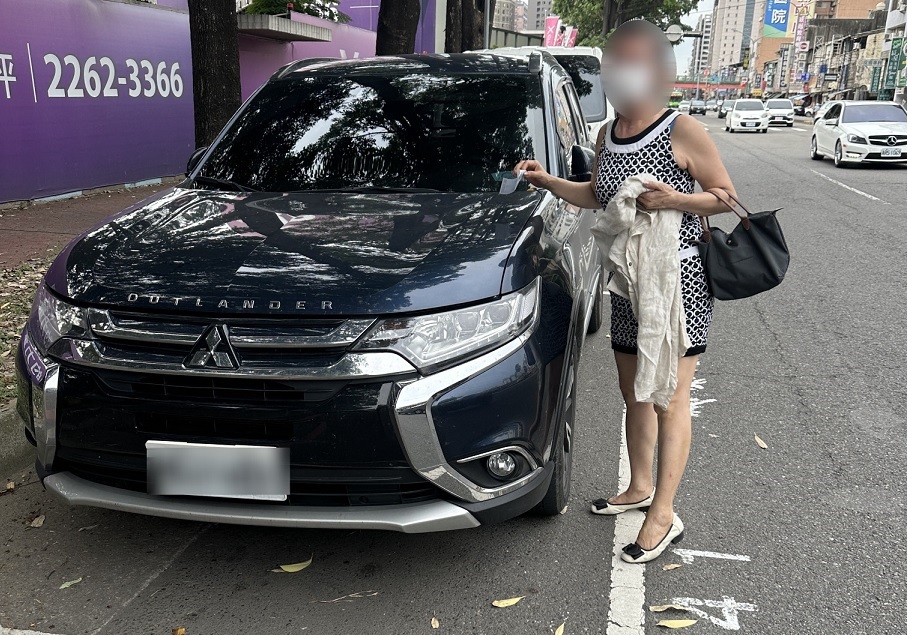 ▲圖說:員警化身偵探,破解劉姓婦人失車之謎 (圖/台中市政府提供)