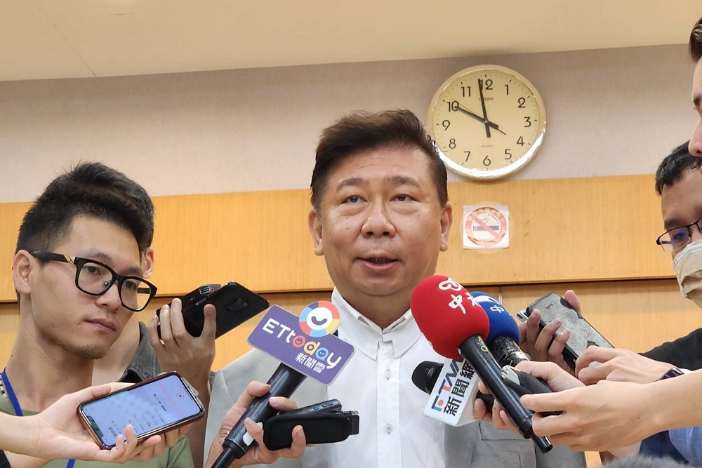 張顯耀「選總統不是帶我們去打仗」 籲在野大聯盟整合才能勝選 266 張顯耀「選總統不是帶我們去打仗」 籲在野大聯盟整合才能勝選 265