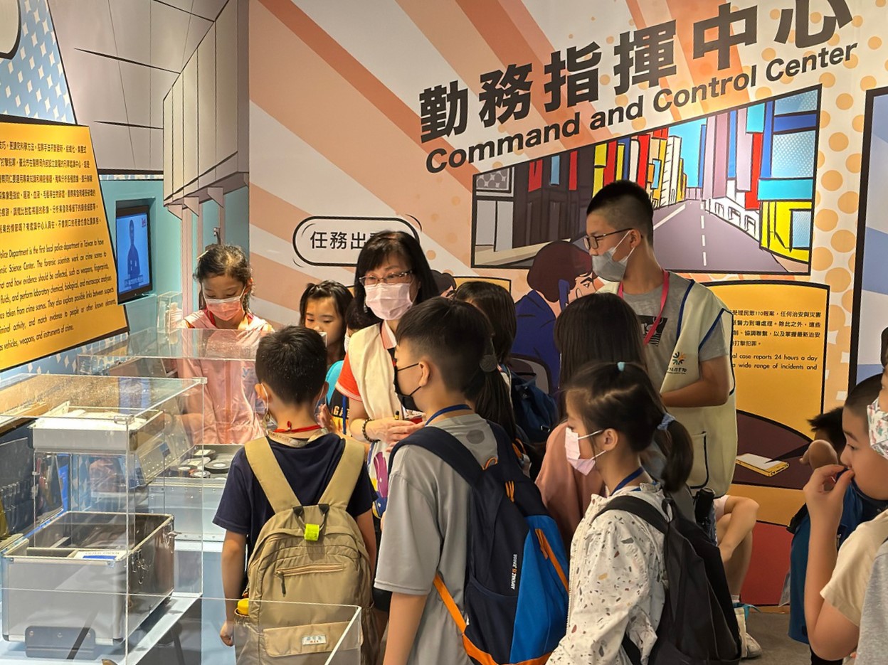 小志工研習營結合台北波麗士特展主題。(圖/北市觀傳局提供)