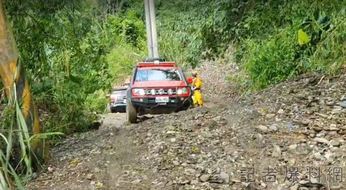 土石流阻斷道路!東眼山飛瀑露營區 有2民眾受困待援 64 1691313655585 | 生活 生活 記者爆料網