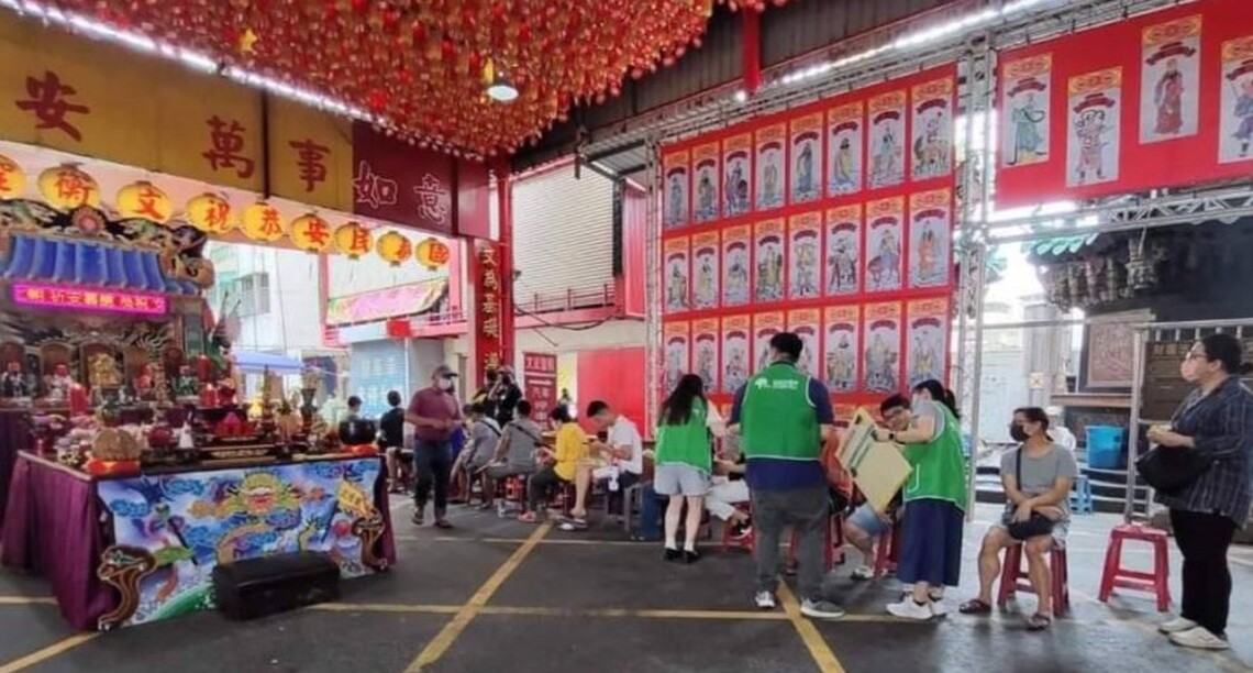 熱血加溫愛爸滿分~公益捐血活動 吸引滿滿人潮挽袖捐血