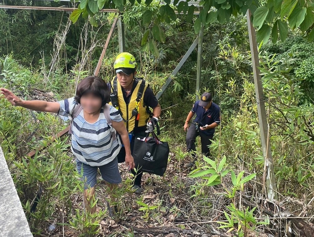 新北快搜挺進南投重災區 負責三處搜索運補任務救援不放棄 254 新北快搜挺進南投重災區 負責三處搜索運補任務救援不放棄 253