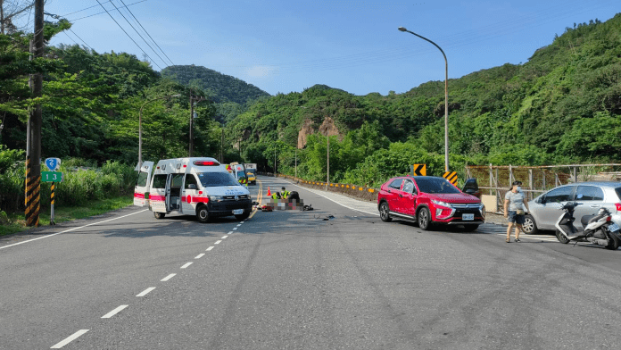 瑞芳死亡車禍!機車直撞左轉車 男騎士不治身亡女乘客大腿骨折 79 912 | 社會 社會 記者爆料網