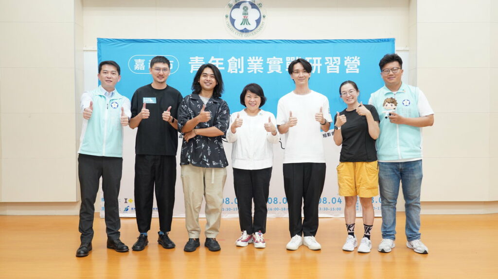 市長與講師與業師合影