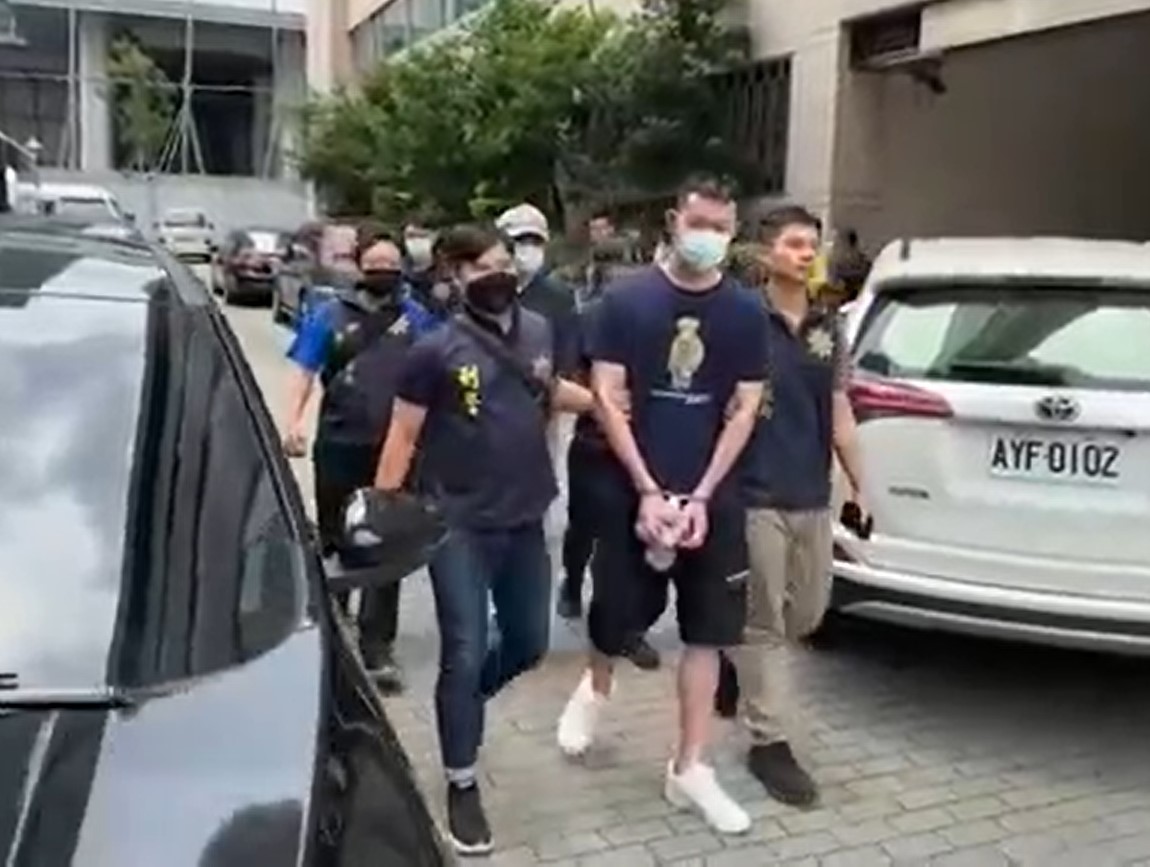 假公司申辦九萬筆門號 涉假冒公益團體扣款錯誤詐騙逾千萬元 294 假公司申辦九萬筆門號 涉假冒公益團體扣款錯誤詐騙逾千萬元 293
