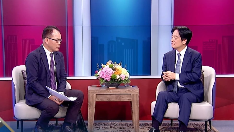賴清德接受《鄭知道了》專訪,直言只有政治金童、沒有台獨金孫。翻攝畫面