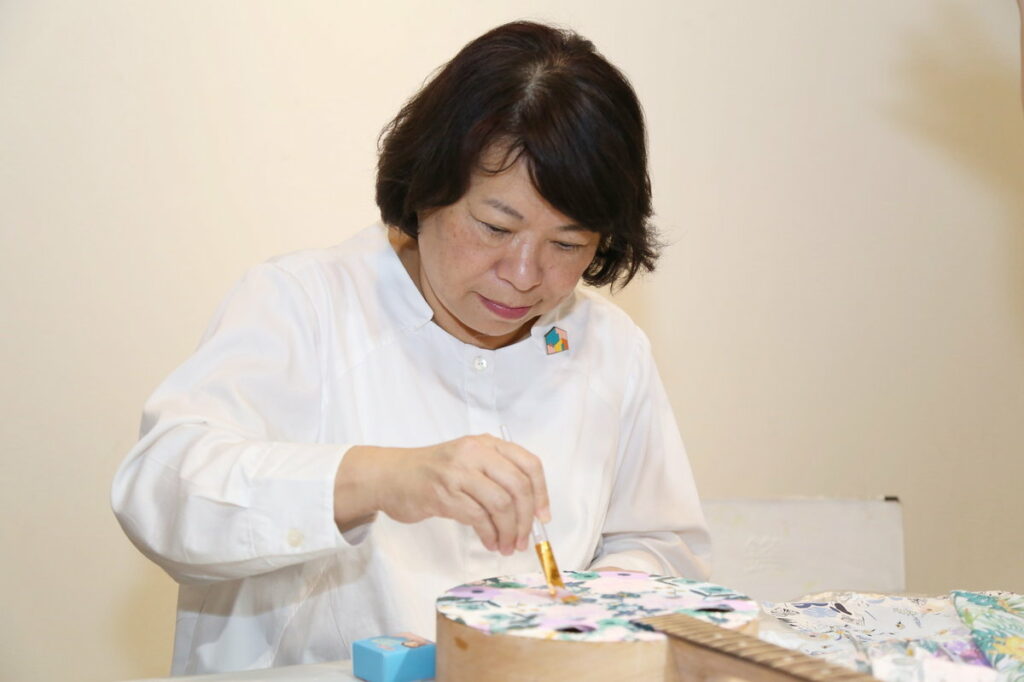 黃敏惠市長手作烏克麗麗 與勇壯學員一同「樂起來」