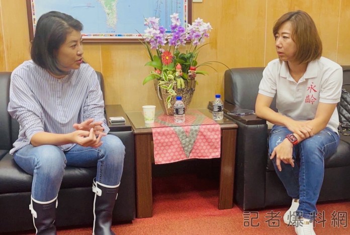 郭台銘女兒郭曉玲仁愛鄉勘災送物資 允協助重建 82 66.2 3 | 社會 社會 記者爆料網